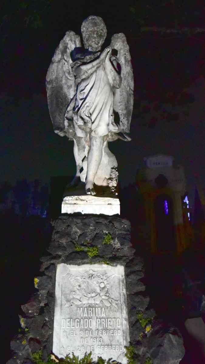 ML necroturismo cementerio los ilustres