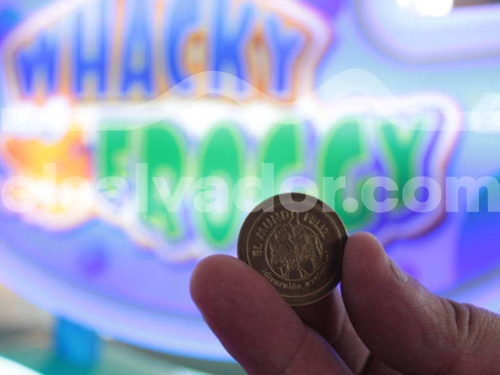 Tokens de metal personalizados para activar las atracciones y juegos mecánicos del parque.