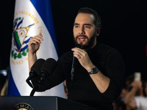 Nayib Bukele se pronuncia ante disturbios en Francia