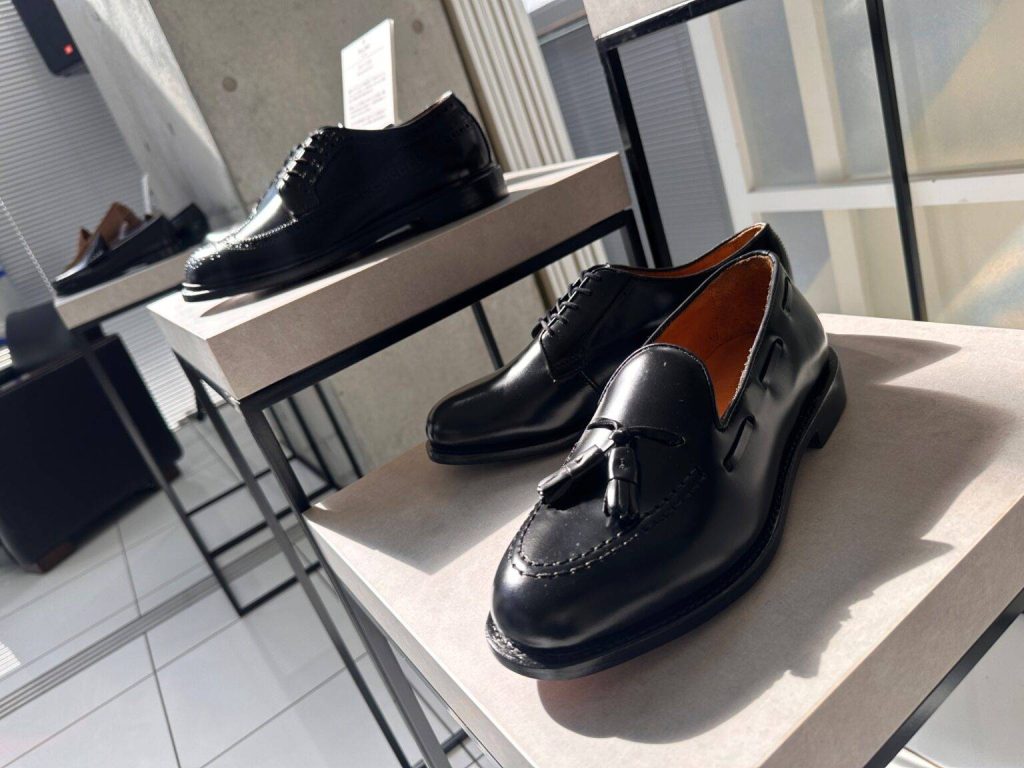 El calzado de alta gama elaborado en El Salvador está disponible desde septiembre en Isetan Men’s.