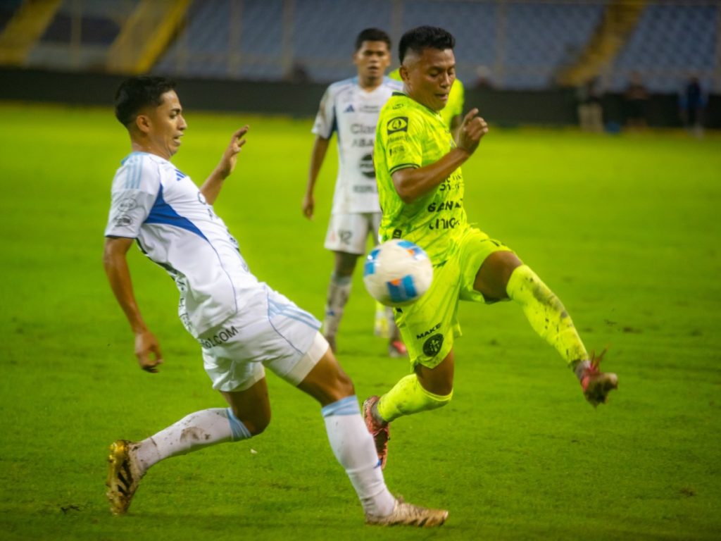 Alianza empató 2-2 ante Inter Santa Tecla en el estadio Cuscatlán, durante la jornada 15 del torneo Apertura 2026.