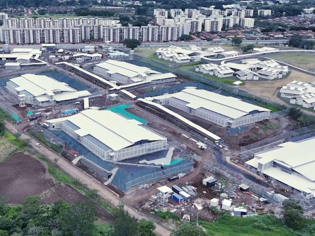 Costa Rica termina megacárcel basada en modelo salvadoreño