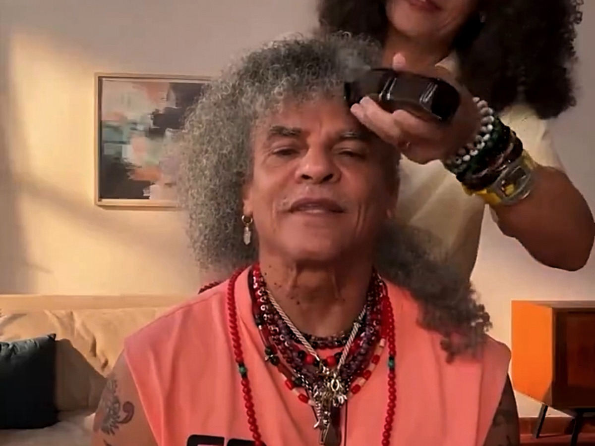 carlos pibe valderrama colombia adios melena cabellera afro video increible adios