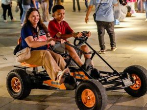 Miles de hondureños aprovechan la Semana Morazánica para disfrutar de los destinos turísticos de El Salvador.