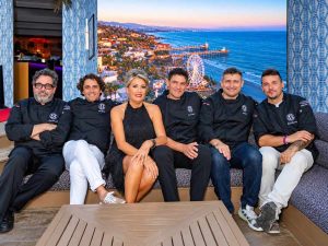 Cinco reconocidos chefs de la gastronomía española llegarán a Surf City, El Salvador, para participar en una gala benéfica el 3 de diciembre de 2026.