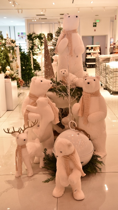 Cozy Christmas apuesta por tonos suaves, texturas cálidas y figuras inspiradas en la naturaleza para crear rincones acogedores.