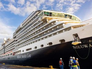 crucero-nieuw-amsterdam-acajutla-turistas03