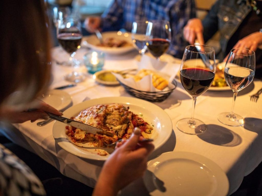 Este restaurante recomendado por la Guía MICHELIN 2026 combina sabores latinos, españoles y estadounidenses en una experiencia gastronómica especial.