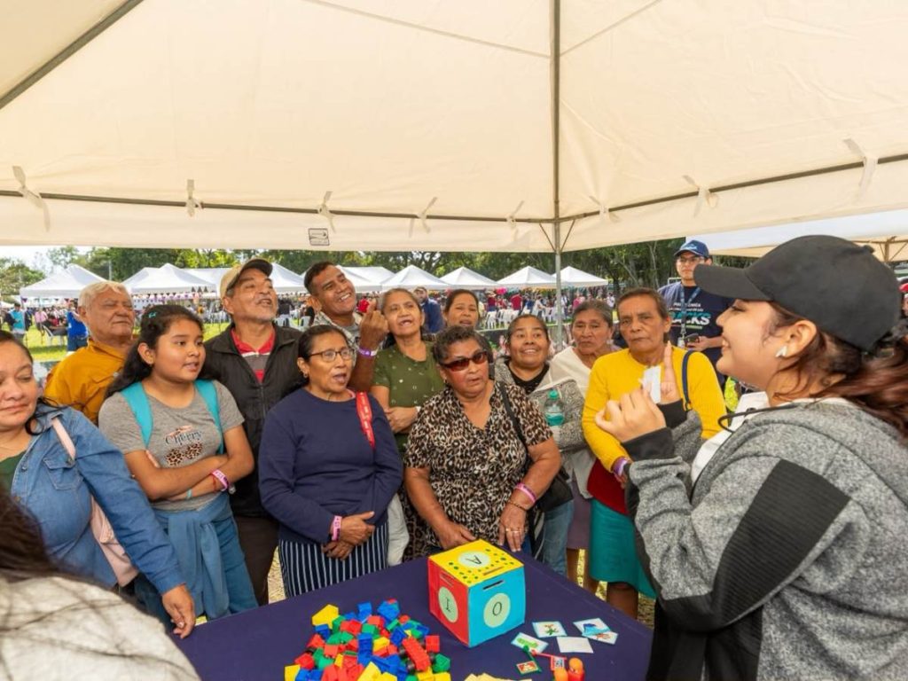 El festival incluyó música, talleres, juegos y dinámicas para asistentes de distintas edades.