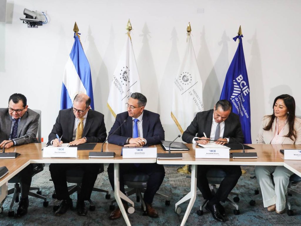 Los recursos apoyarán programas como vivienda nueva, Casa Joven, Vivienda Cercana y Casa Mujer, dirigidos a distintos perfiles de familias salvadoreñas.