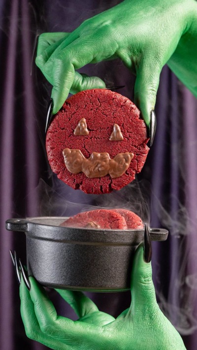 La Scary Cookie de Ban Ban combina el espíritu de Halloween con una propuesta baja en azúcar y una llamativa decoración.