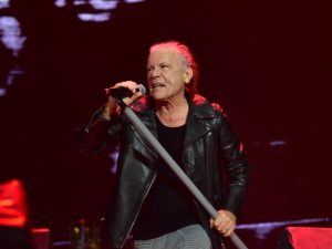 iron-maiden-el-salvador (1)