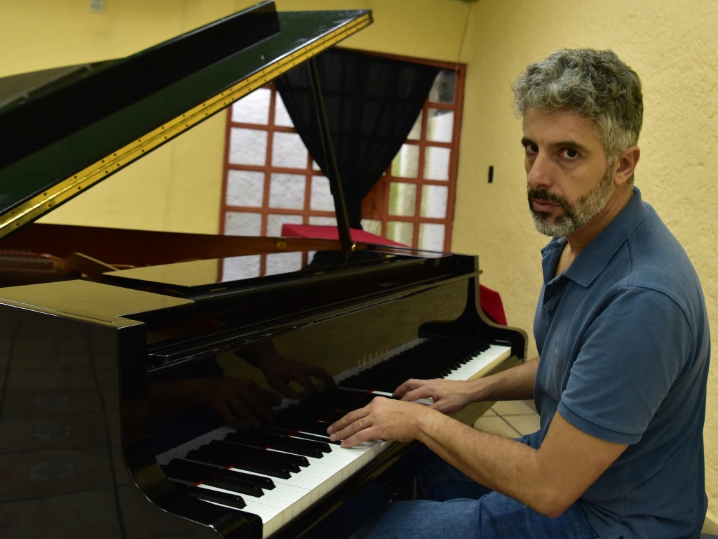 javier-negrin-pianista (1)