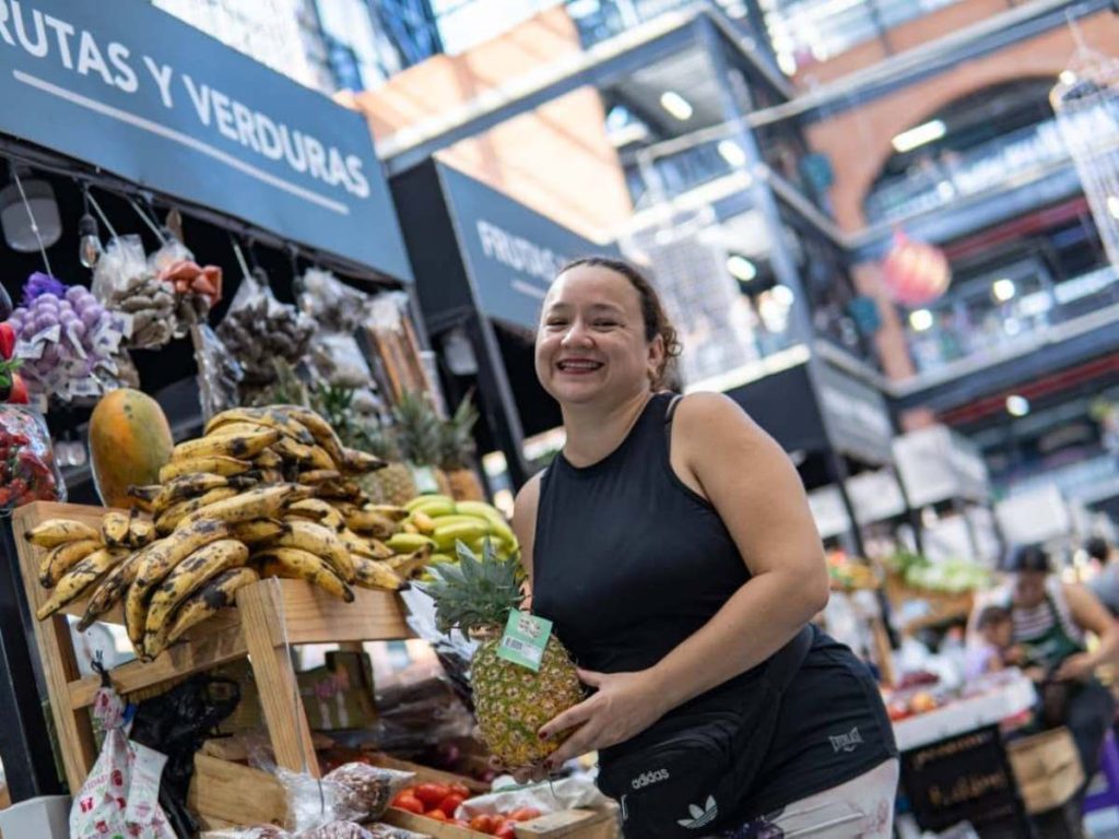 Las familias podrán participar en dinámicas y talleres, además de disfrutar de la oferta gastronómica disponible en la plaza. /