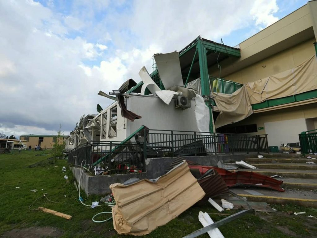 En la imagen se aprecian casas dañadas por un tornado en Requinoa, Región de O'Higgins, Chile, el 26 de octubre de 2026.