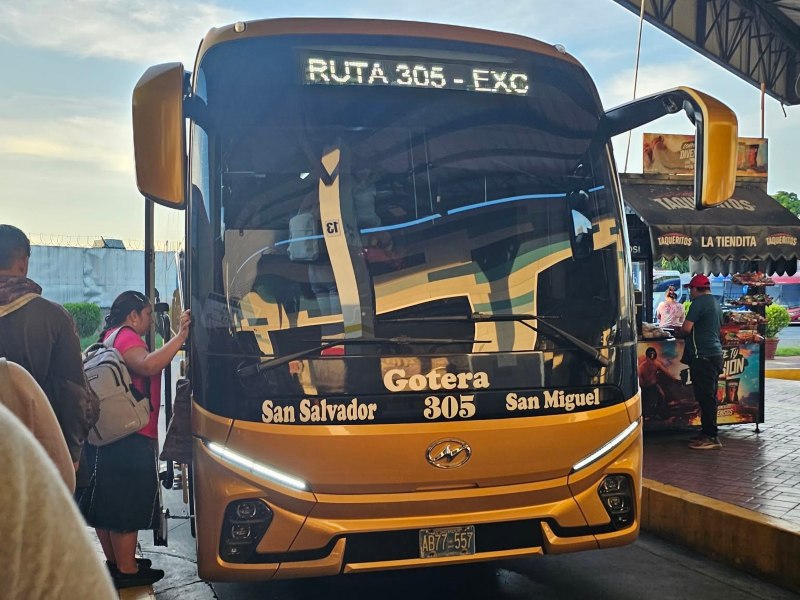 Transportes Fuentes anunció pasaje gratuito para pacientes con cáncer que viajen hacia San Salvador durante octubre.