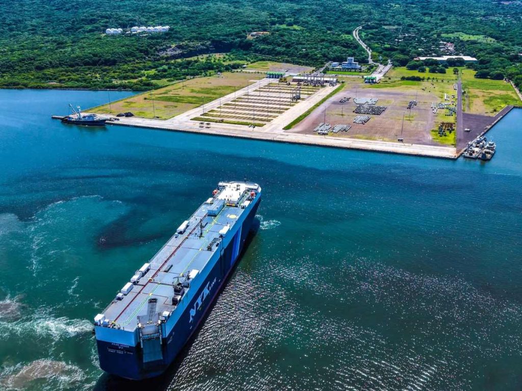 El puerto de La Unión fue la última escala comercial del Atlas Leader para descargar su cargamento.